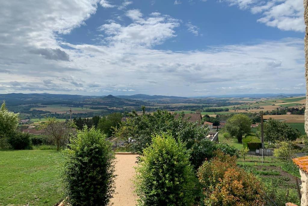 Domaine Des Pierres D Auvergne Flat Exteriör bild